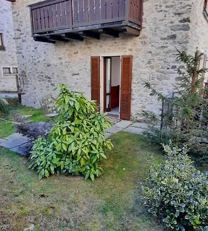 Residenza Antica Corte Picta Apartamento Buglio in Monte