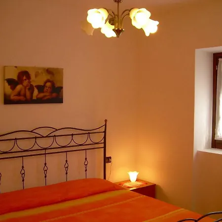 Residenza Antica Corte Picta * Buglio in Monte